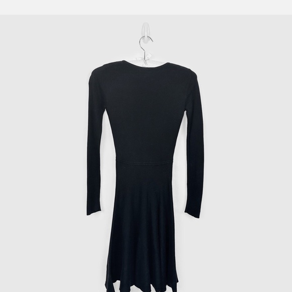 🤍BCBGMaxAzria Anaya Mini Dress - Picture 4 of 10